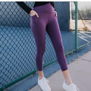 GUC Senita 7/8 Shakti capris Medium